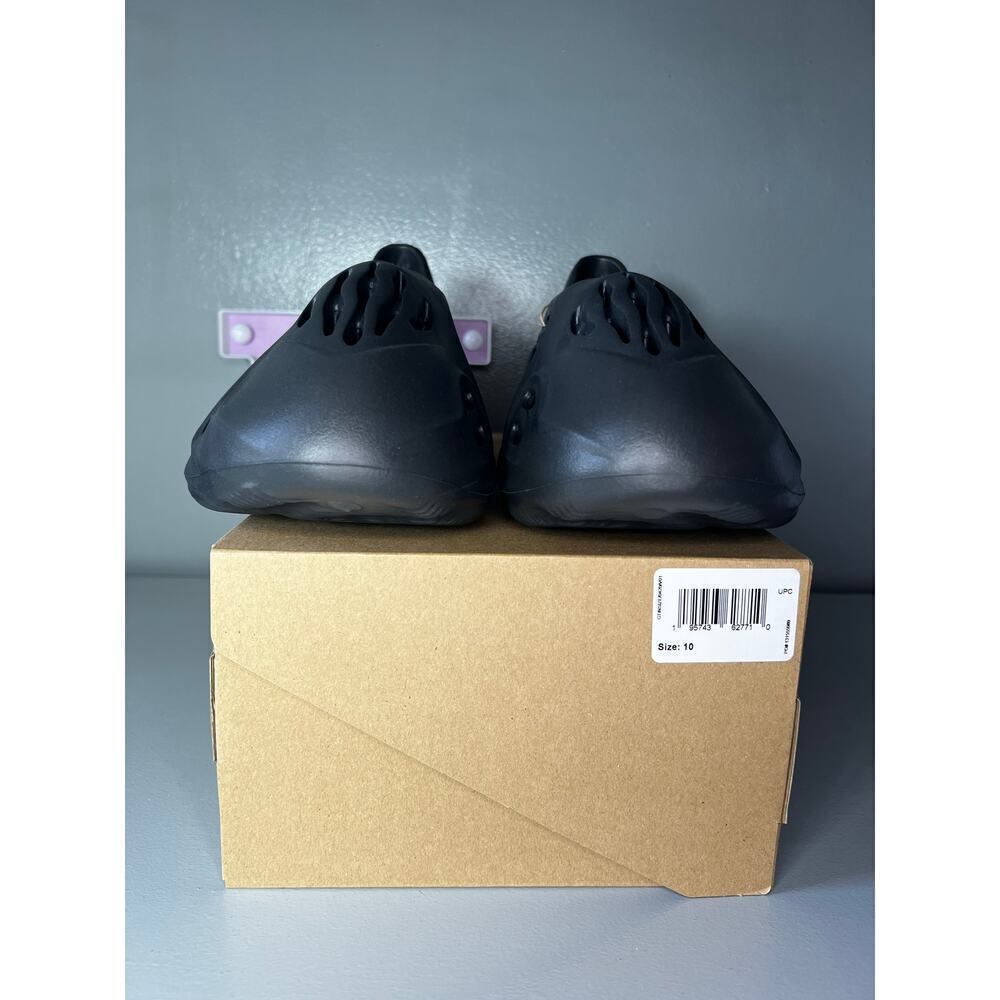 Yeezy Foam Rnr Onyx Sz 10 - Picture 4 of 13